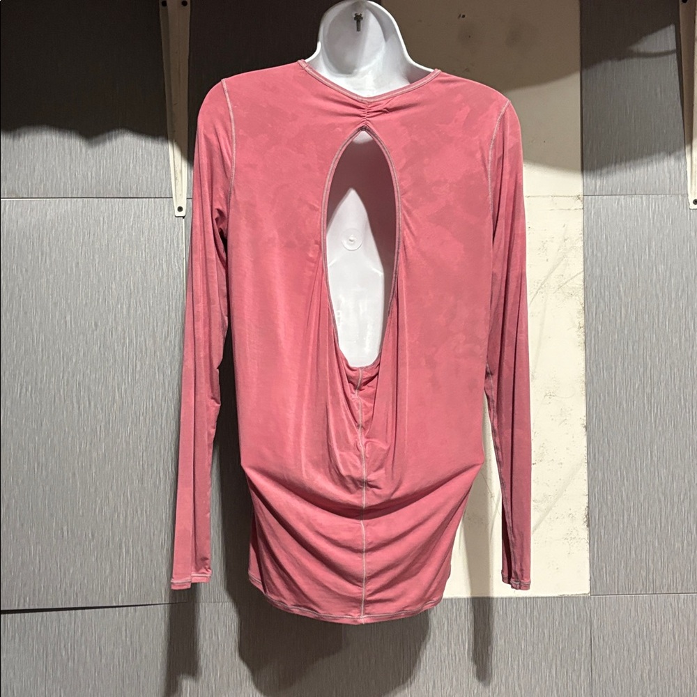LULULEMON SCULPT KEYHOLE LONG SLEEVE - Picture 3 of 4